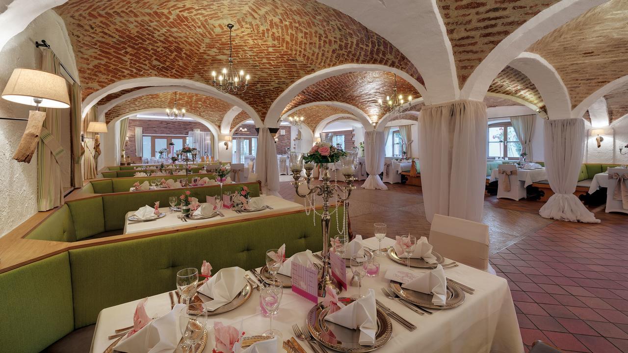 Gasthaus Forster Am See - Eching Bei Landshut エクステリア 写真